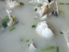 -美顺香食府鱼头老店(雪野湖店)