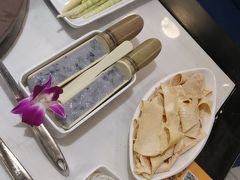 -鲜念蒸汽石锅鱼(红山6979店)
