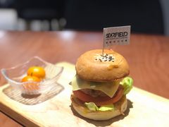 -POKEE VIA&Brunch·维娅(重庆来福士店)