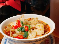 -炉小二铜锅牛蛙•川湘菜(三里屯店)