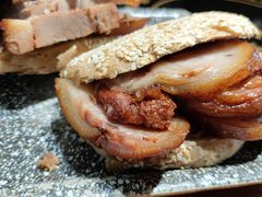 -老天桥酱肉烧饼夹肘子(天桥店)