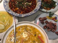 牛市口毛血旺-院8里·少城记忆老川菜(宽窄巷子店)