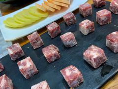 雪花级牛肉粒-猪小牛烤肉(青塔店)