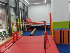 -蜩动儿童运动成长馆(恒生万鹂广场店)