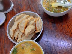 -黄阿姨锅贴大王(万航渡路店)