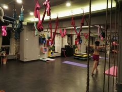 -舞佳舞空中瑜伽馆