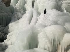 -大平台龙居瀑布旅游区