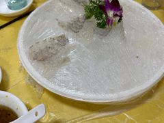 -官塘陈记鱼生·潮汕砂锅粥·牛肉火锅(潮枫路总店)