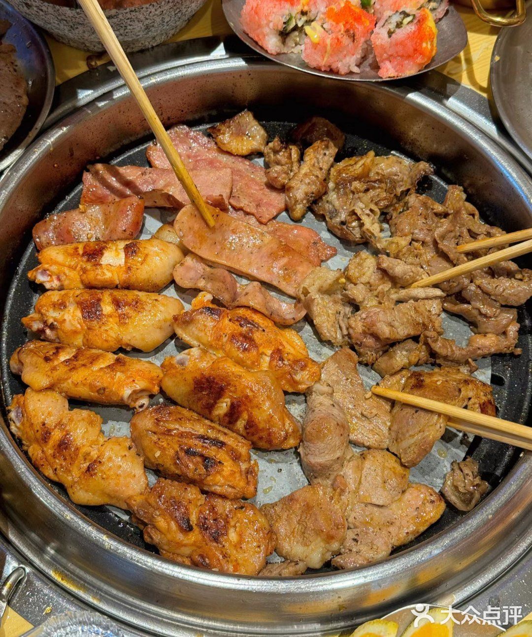 破破烂烂的烤肉店