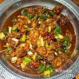 青岛这家人均40炒鸡绝了[流泪]灵魂现烙大饼香香