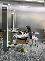 -Tloml salon