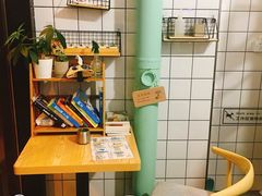 -蜜蜂小象·榴莲千层蛋糕(时代汇11栋店)