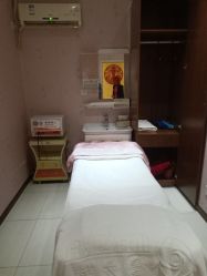 -成都伊贝丝美容美胸SPA会所