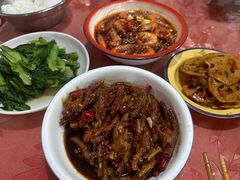 -老三样·美食研究中心(世贸路店)