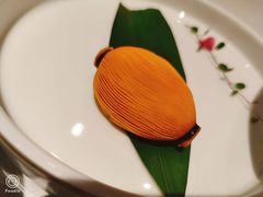 猫山王榴莲酥-东富酒家(龙湖西溪天街店)