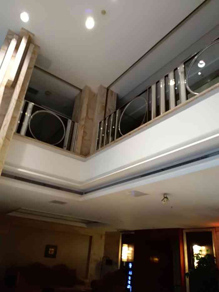 依云水岸休闲酒店(平西大道店)-"蛮久没过来依云海岸水疗了,这次过来