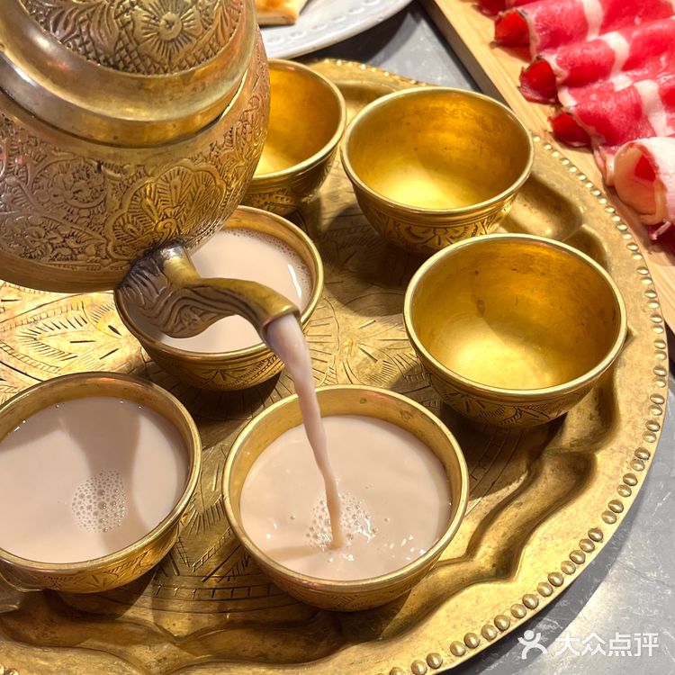 在金华也喝上新疆咸奶茶🧋啦！！！味道好特别～