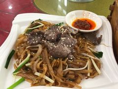 广式炒牛河-鼎珑点心仔(燕塘店)