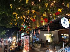 -周日夜市