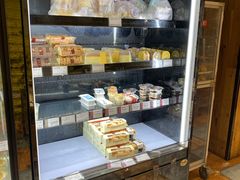 -苹果花园(龙漕路店)