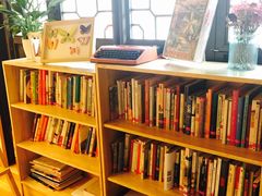 -猫的天空之城概念书店(杭州南宋御街店)