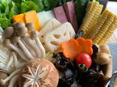 -湊湊火锅·茶憩(南京东路悦荟店)