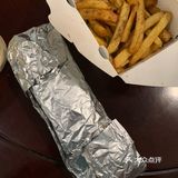 刷到他家有卷有薯条，价格也还可以