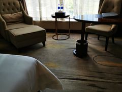 -蓝蔻酒店(深圳东站布吉万象汇店)