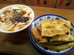 韭菜蛋饼-老客满蛋饼(双塔市集店)