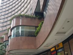 -深圳富苑皇冠假日套房酒店