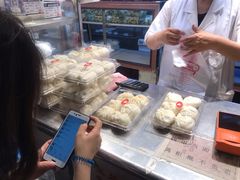 -白玉兰食品(汇联商厦店)