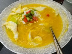 金汤酸菜豚鱼片-沈灶河豚宴·河豚融合餐厅(汉中路店)