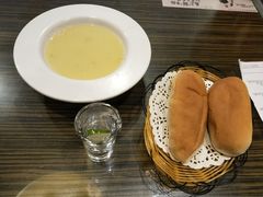 餐前面包-豪客来牛排(新街口羊皮巷店)