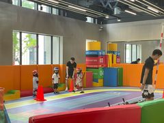 -小小特工运动馆(宝山三邻桥中心)