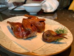 脆皮乳鸽-新荣记(BFC外滩金融中心店)