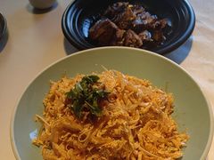 -八府香鸭·啫啫煲(华山路店)