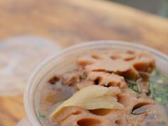 排骨藕汤-燕子煨汤(山海关路店)
