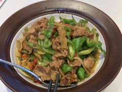 -渝是乎川渝小炒(新世界百货望京店)