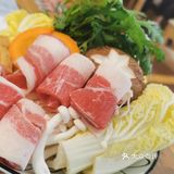 推荐土豆泥，外面包裹了酥脆的外壳，里面是软糯的土豆泥