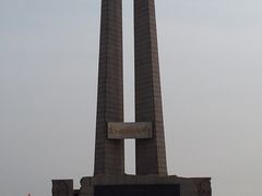 -唐山抗震纪念碑广场