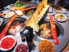 -山河屯铁锅炖(哈西站店)