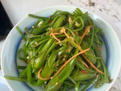 -春天里餐厅·云南创意菜特色美食(束河店)