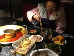 -九鼎轩脆毛肚火锅(商业街店)