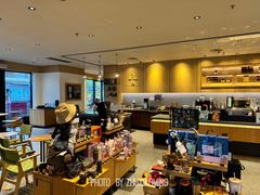 -星巴克臻选(金桥国际店)