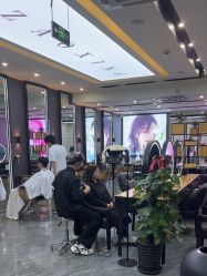 -藤野造型烫染·漂发