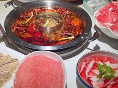 -茅草房·河畔园林火锅