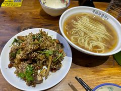 -萍姨抻面馆·鸡架冒菜(清湖店)