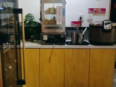 -极有家小鱼小鸡石锅煲(佳兆业店)