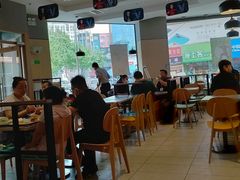 大堂-德克士(崂山百货店)