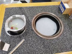 -锤头鲨毛肚海鲜烤肉自助餐厅(国购广场店)